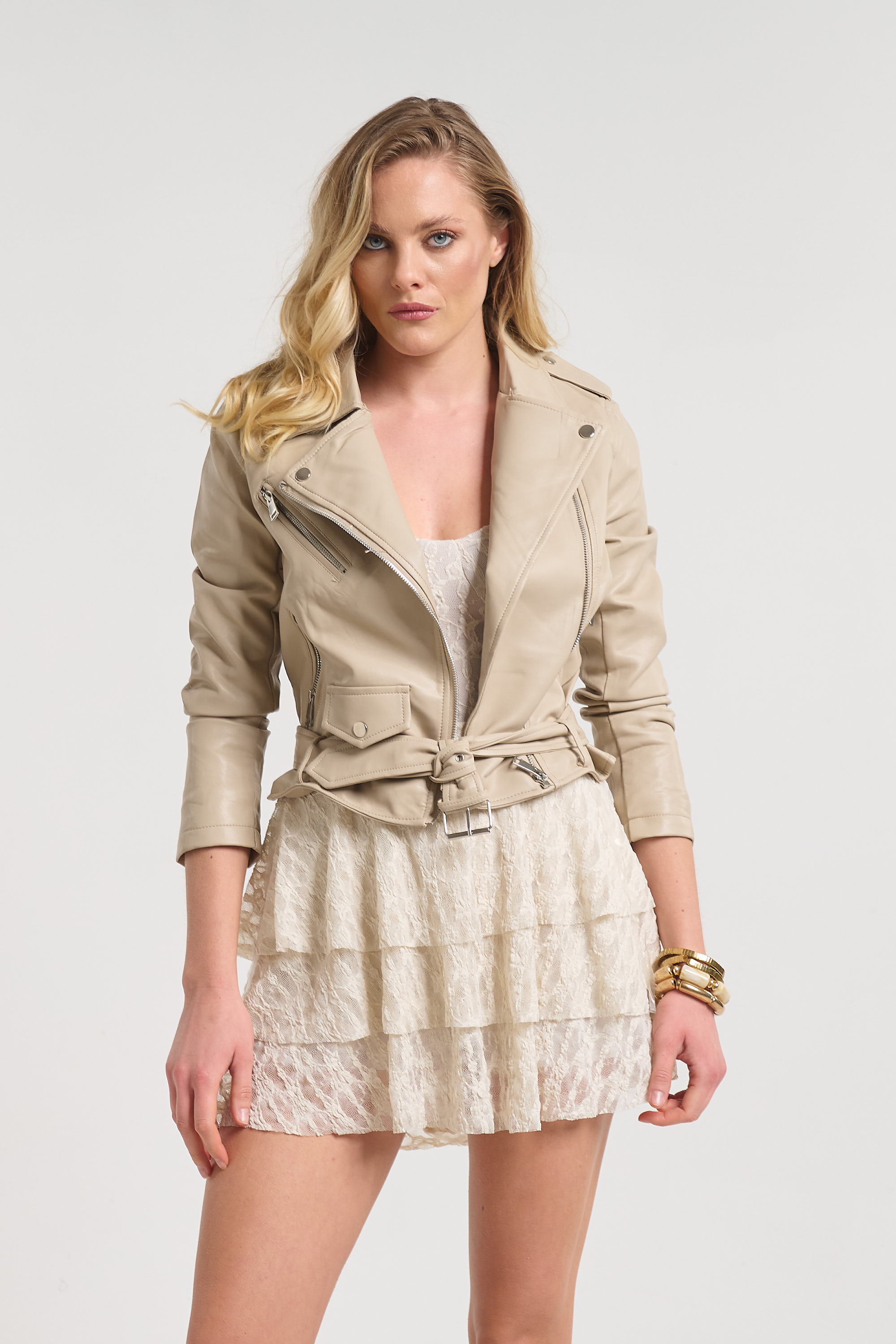 Μπουφάν Δερματίνη Biker Με Ζώνη φωτογραφία