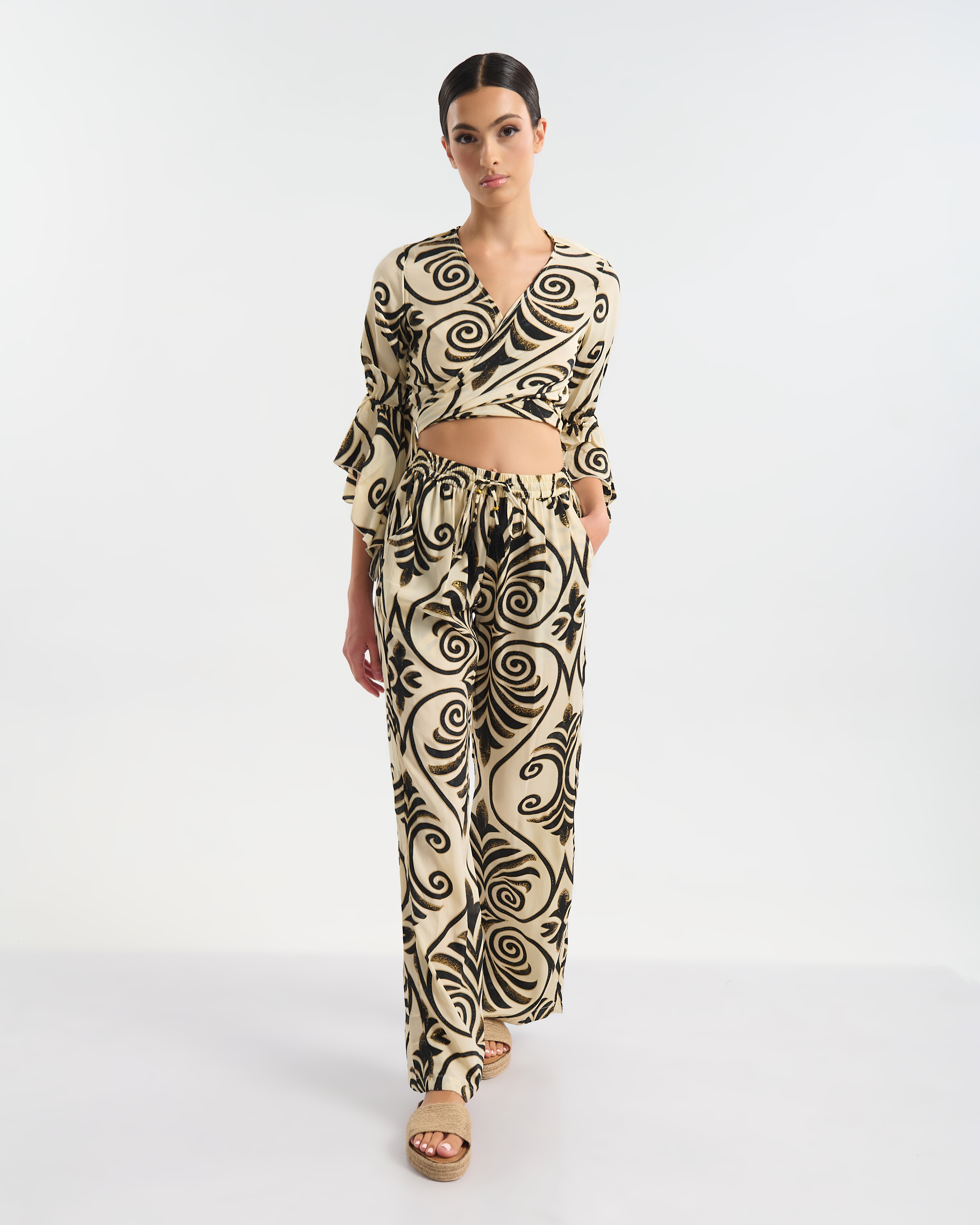 Crop Top BLE Κρουαζέ με Βολάν Μανίκια & Print