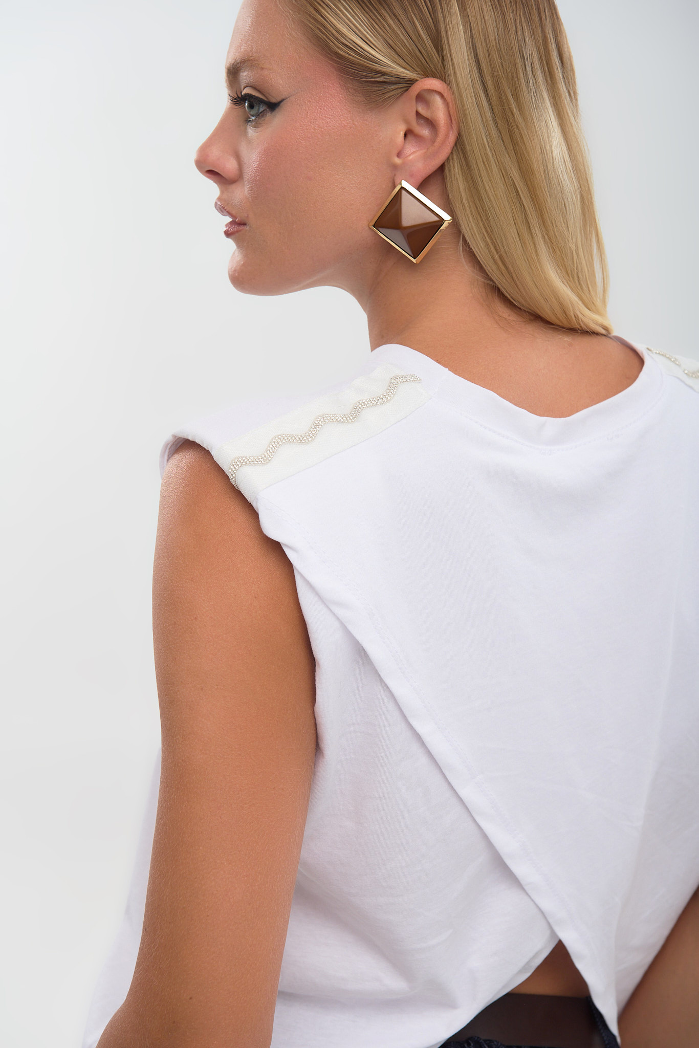 Μπλούζα Αμάνικη με Βάτες & Στρας Kellys φωτογραφία