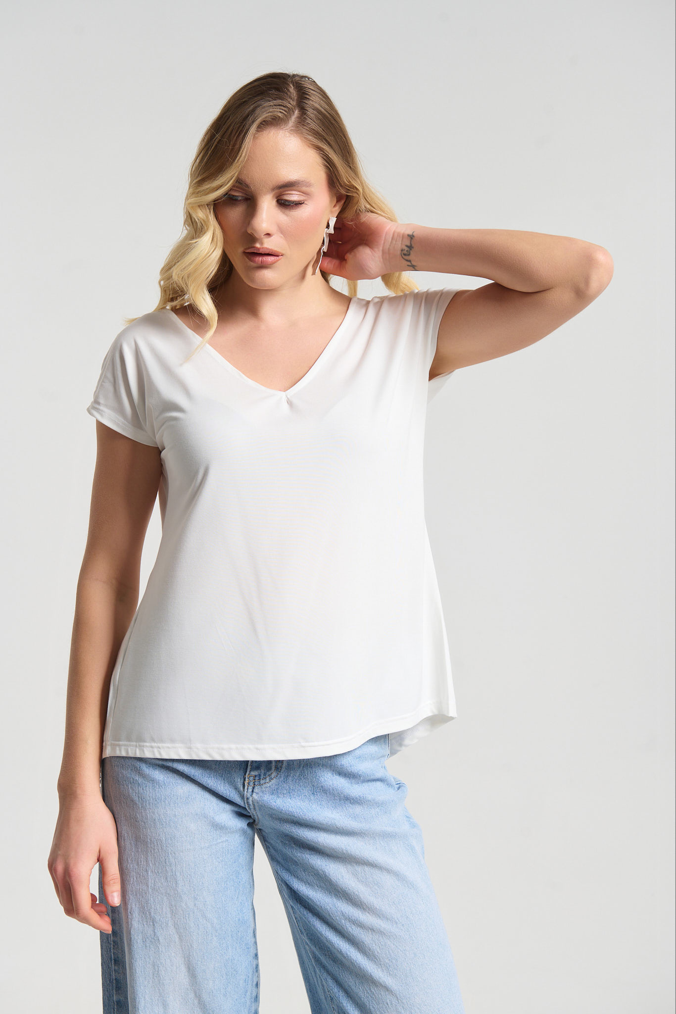 Μπλούζα Με V Λαιμόκοψη & Διακοσμητική Πλάτη Kellys φωτογραφία