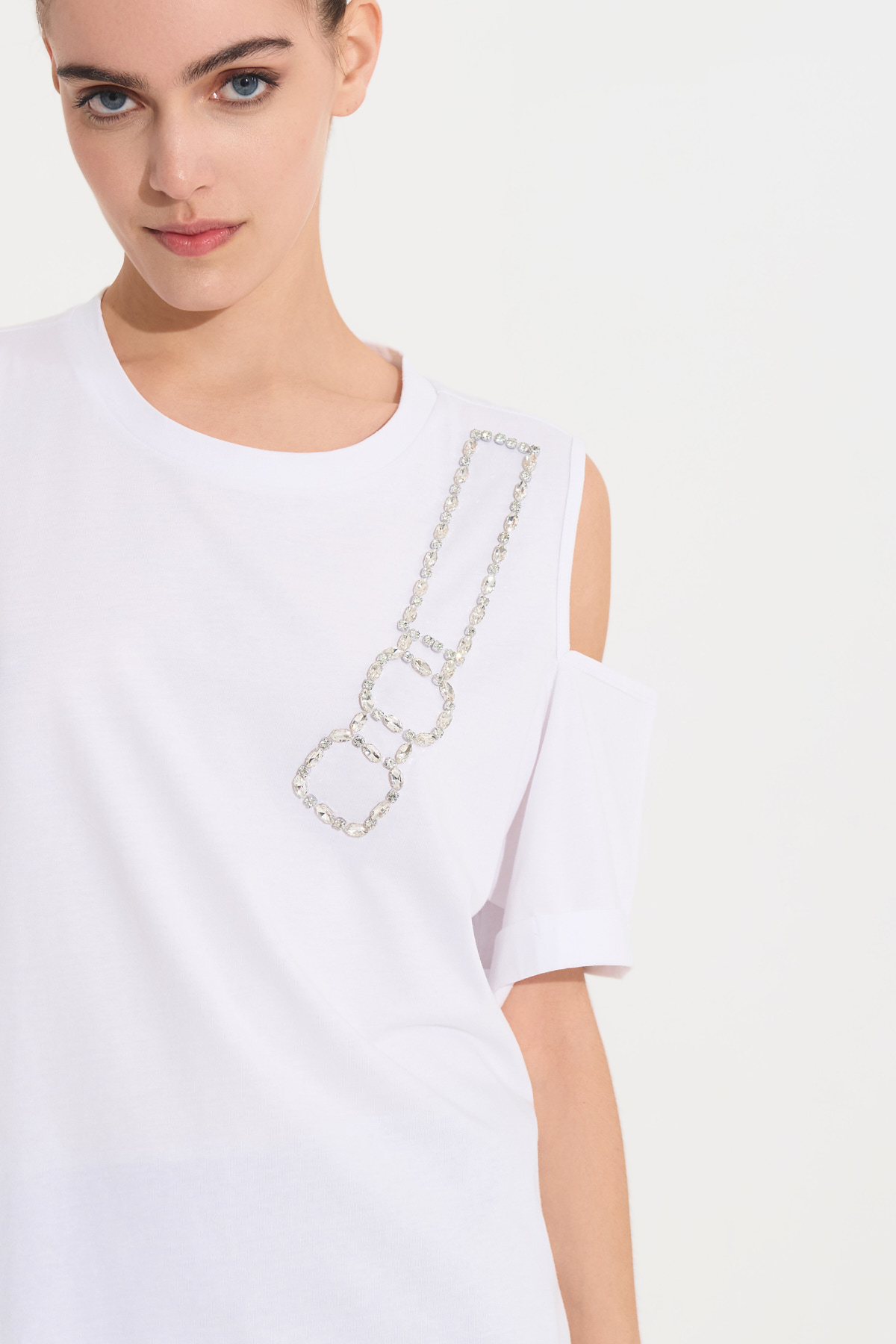 T-Shirt Με Cut Out Και Στρας DEJAVU φωτογραφία