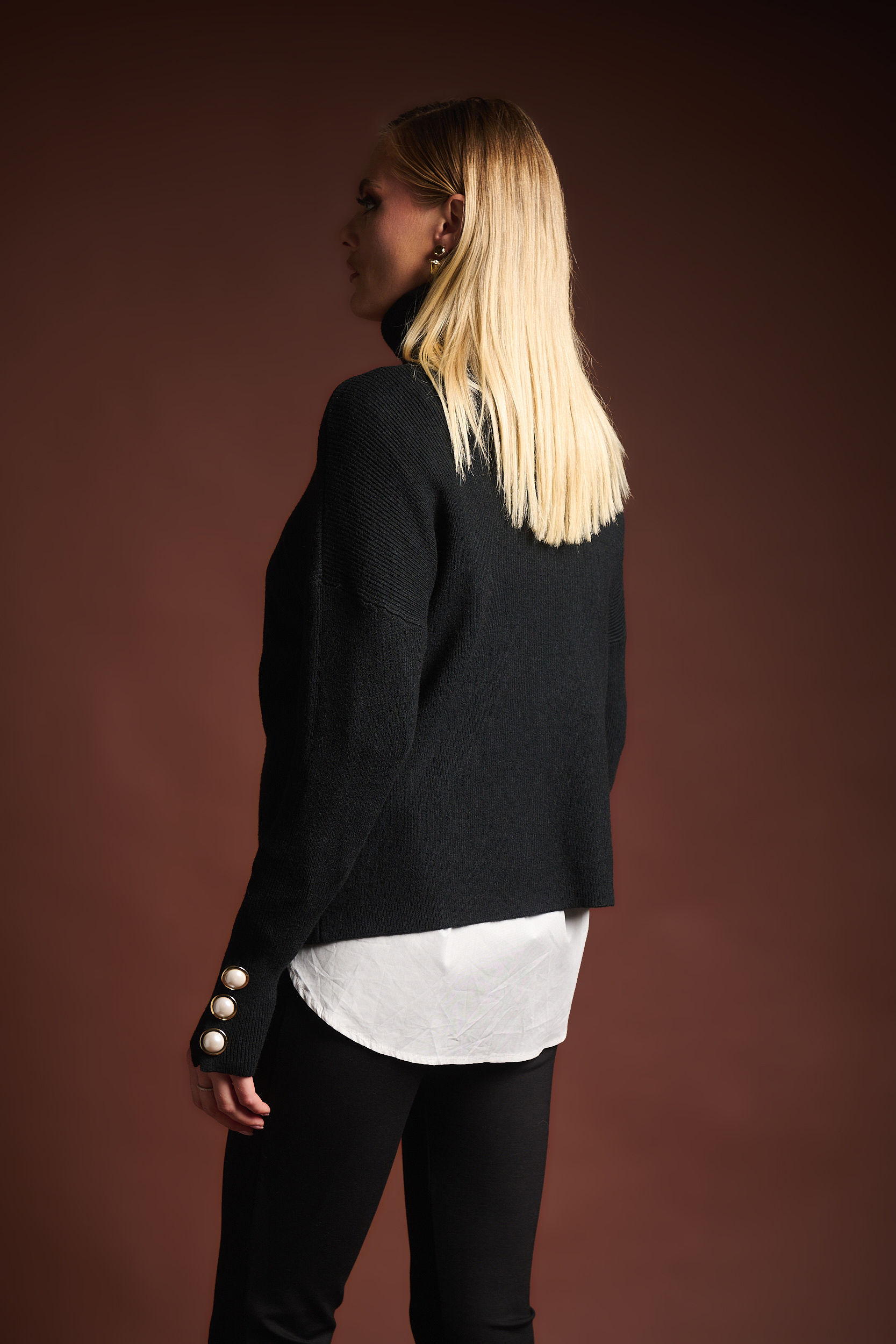 Πλεκτό Ριμπ Ζιβάγκο Με Διακοσμητικά Κουμπιά φωτογραφία