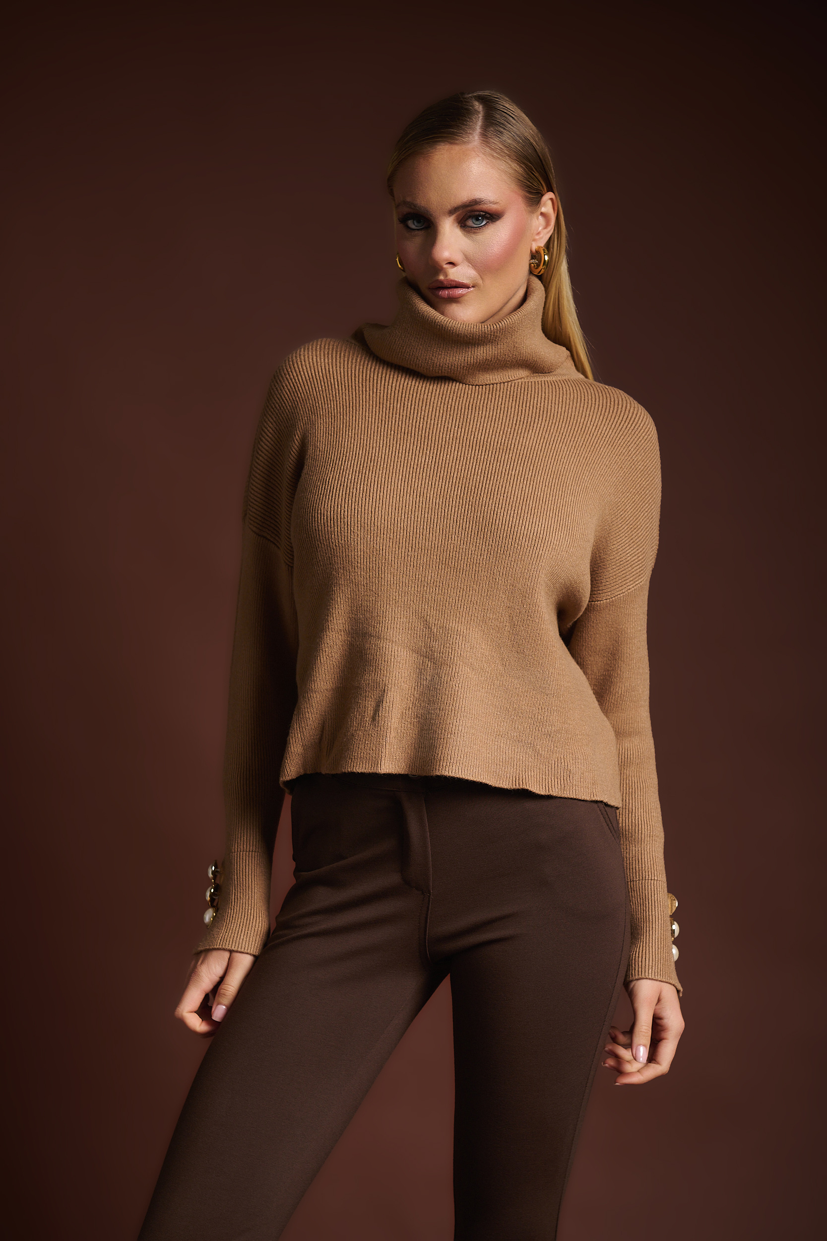 Πλεκτό Ριμπ Ζιβάγκο Με Διακοσμητικά Κουμπιά φωτογραφία