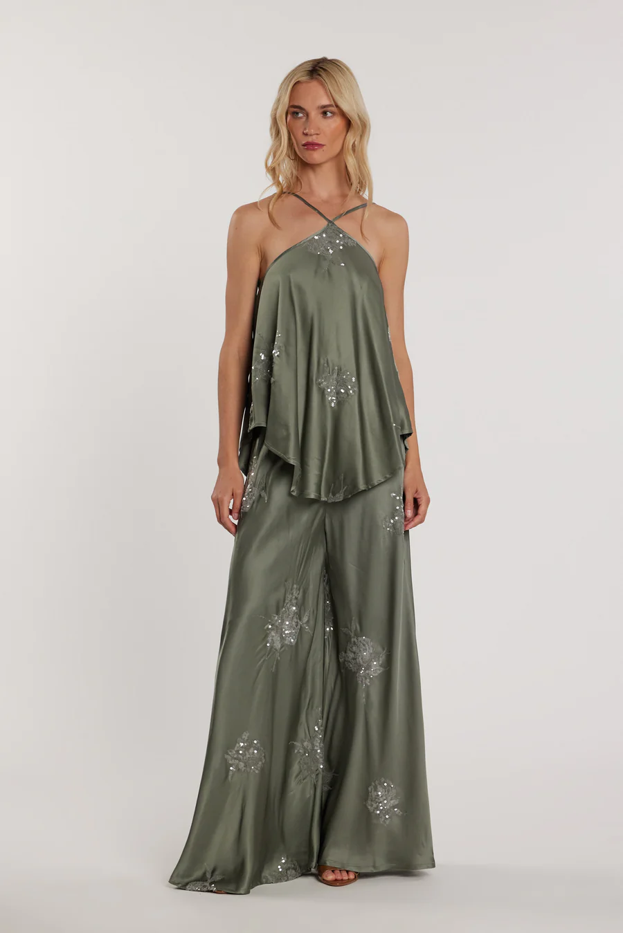 Ολόσωμη Φόρμα Σατέν Relish Με Παγιέτες