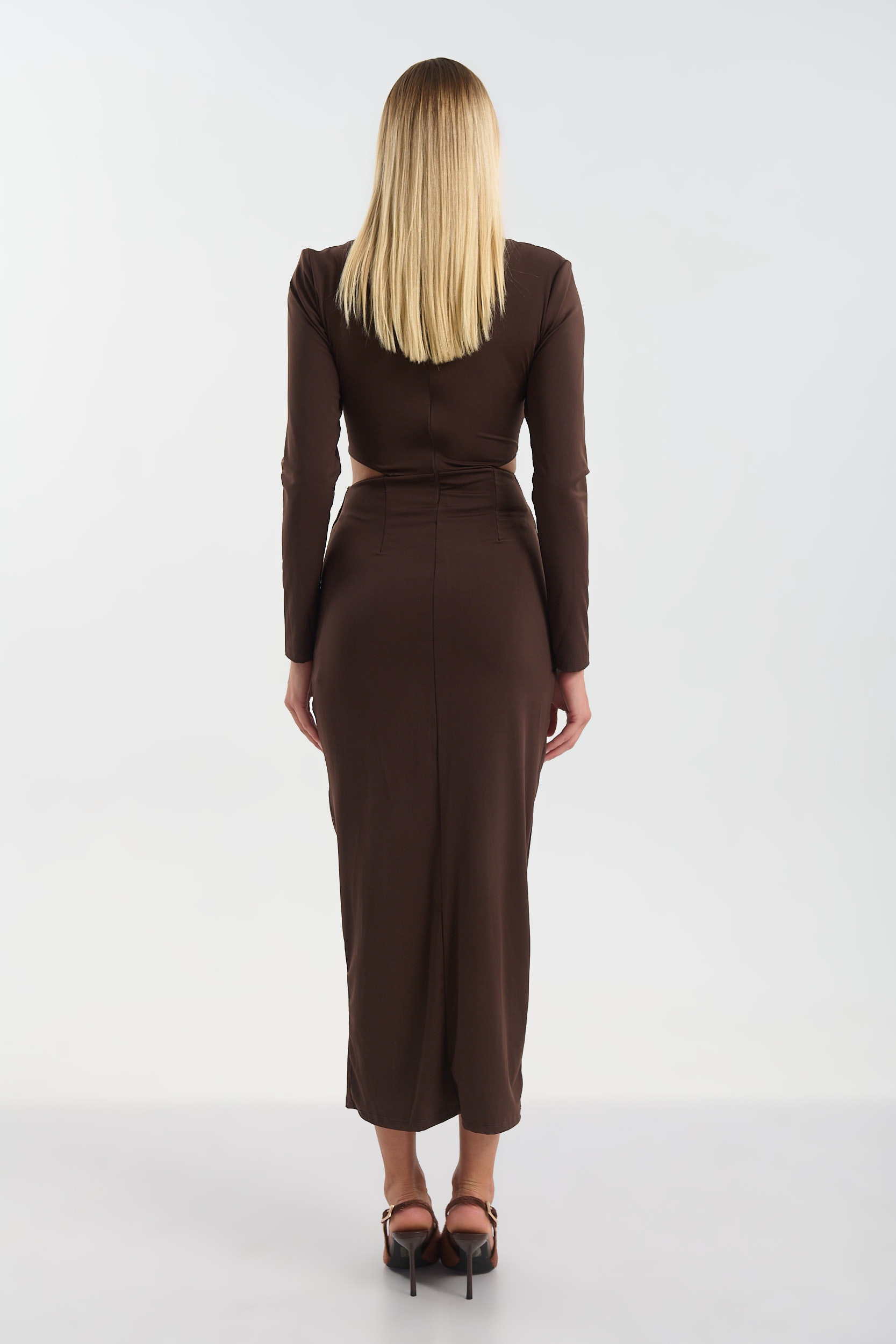 Φόρεμα Cut-Out Με Χρυσή Αγκράφα & Σκίσιμο