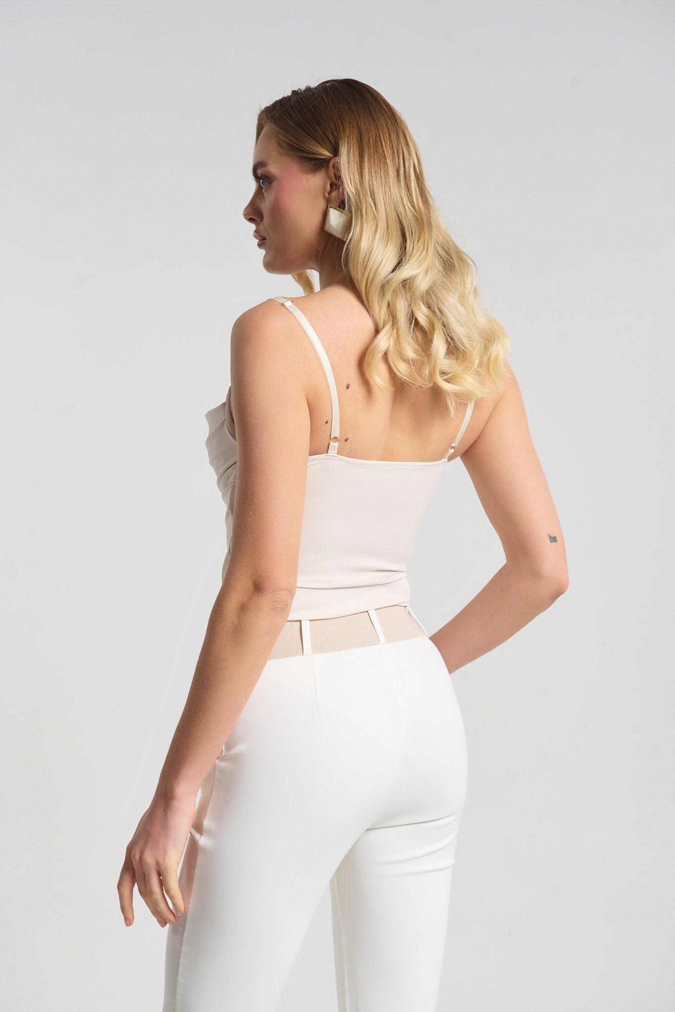 Κορμάκι Ντραπέ Με Cups & Δαντέλα