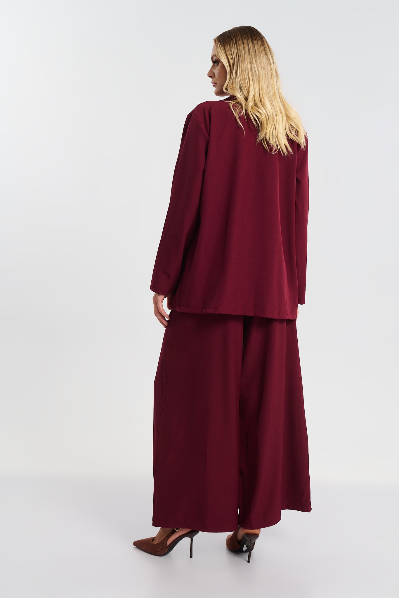 Women’s Straight-Line Blazer with Pockets