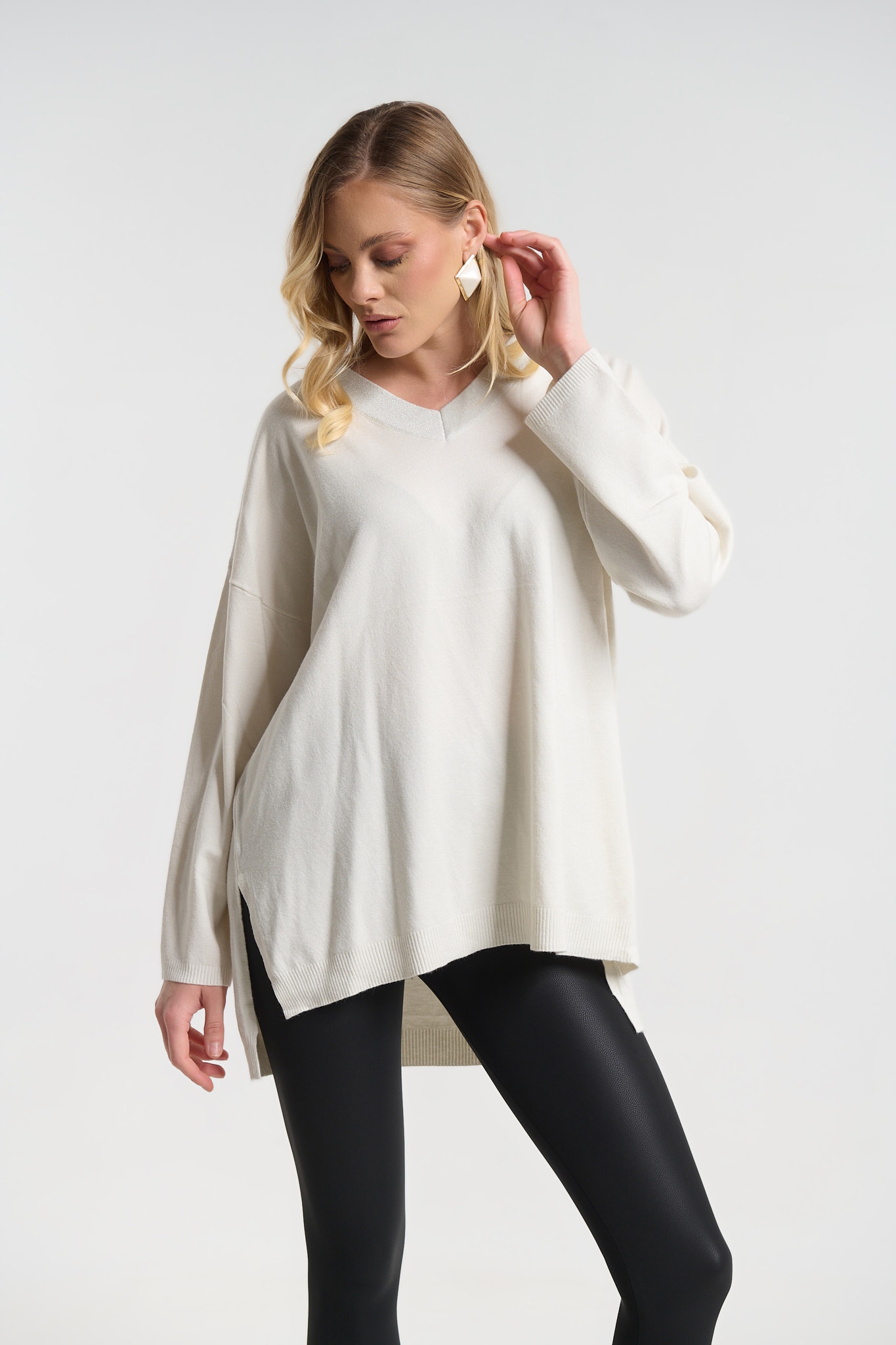 Μπλούζα Πλεκτή Oversized Με V Λαιμόκοψη