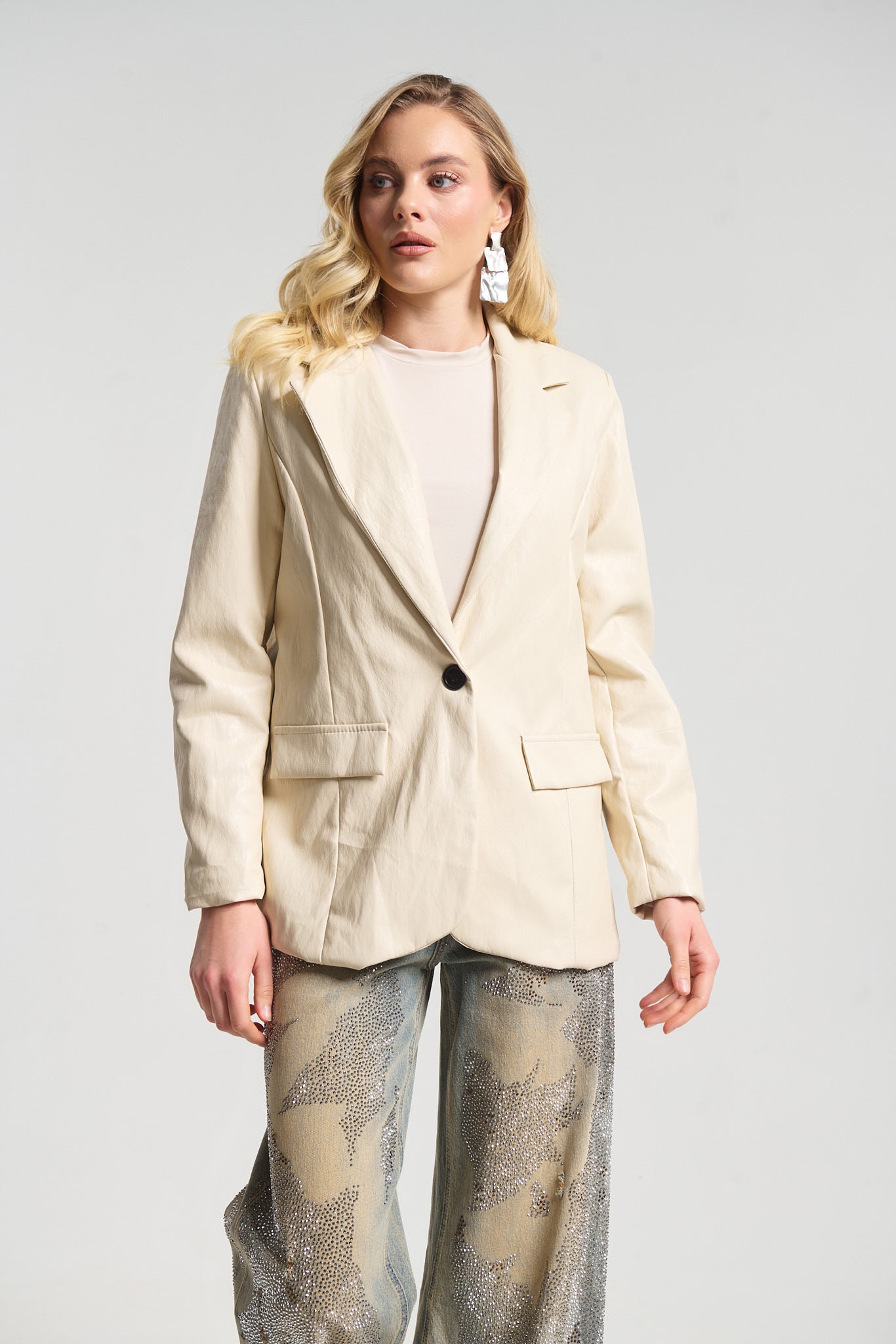 Σακάκι Με Υφή Δερματίνης Με Βάτες