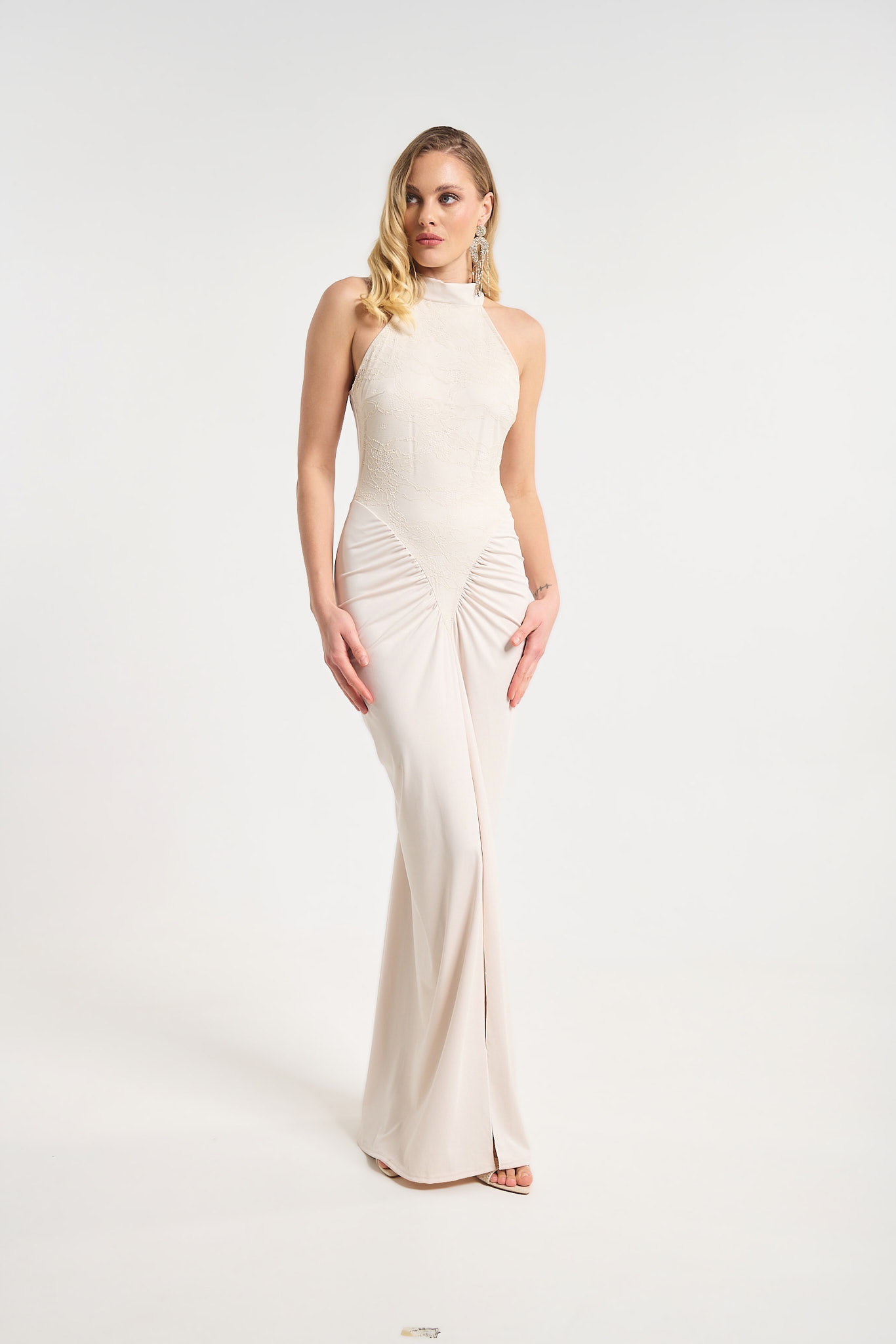 Φόρεμα Maxi Halter Με Δαντέλα & Σκίσιμο