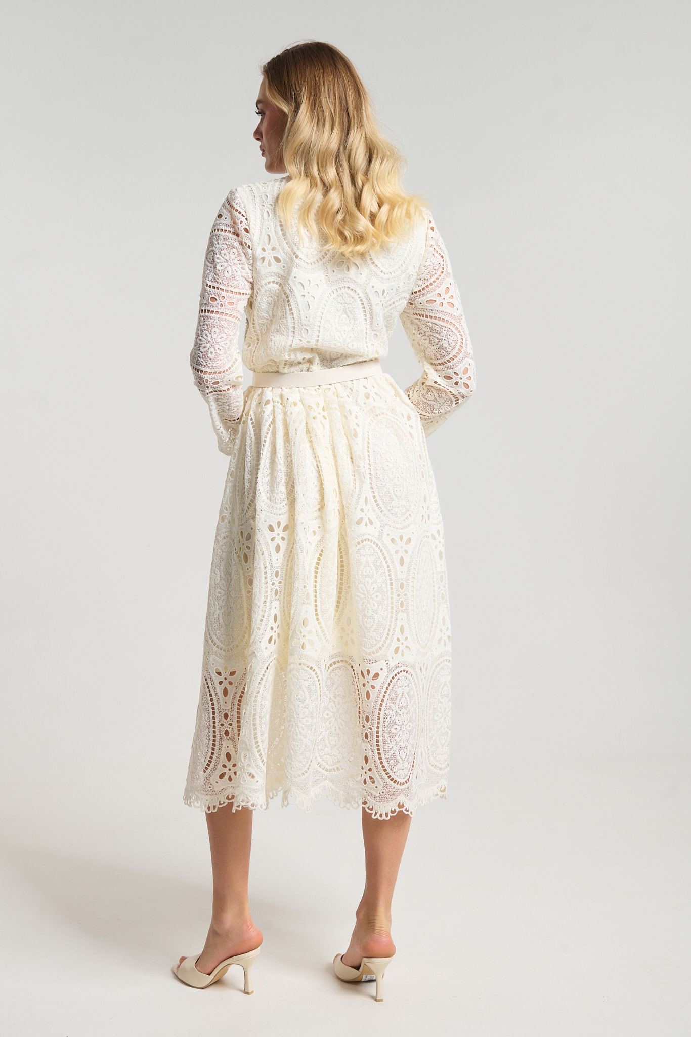 Φόρεμα Δαντέλα Με Πέρλες & Στρας