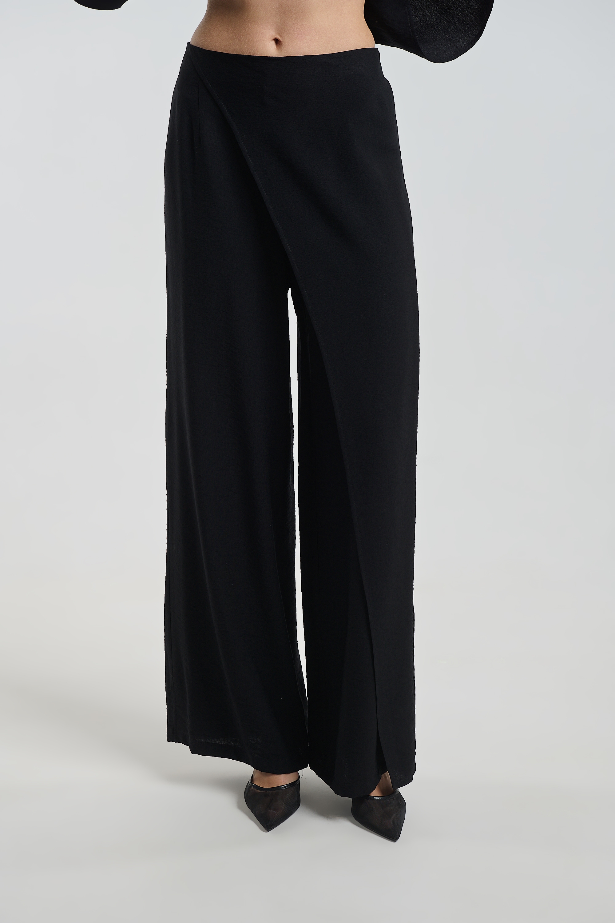 Loose Fit Trousers Kellys