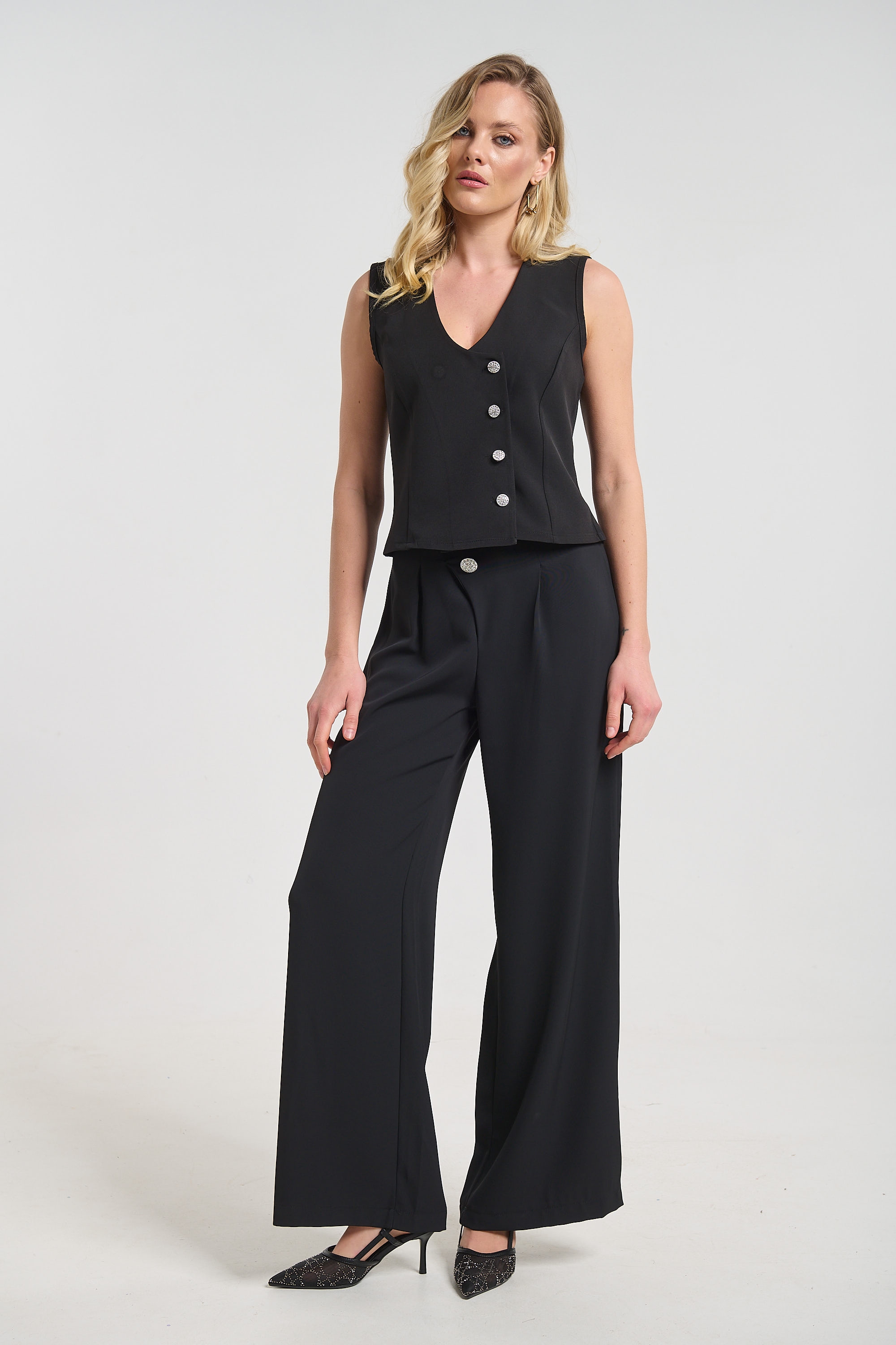 Γιλέκο Με Άνοιγμα Και Στρας Στην Πλάτη Kellys