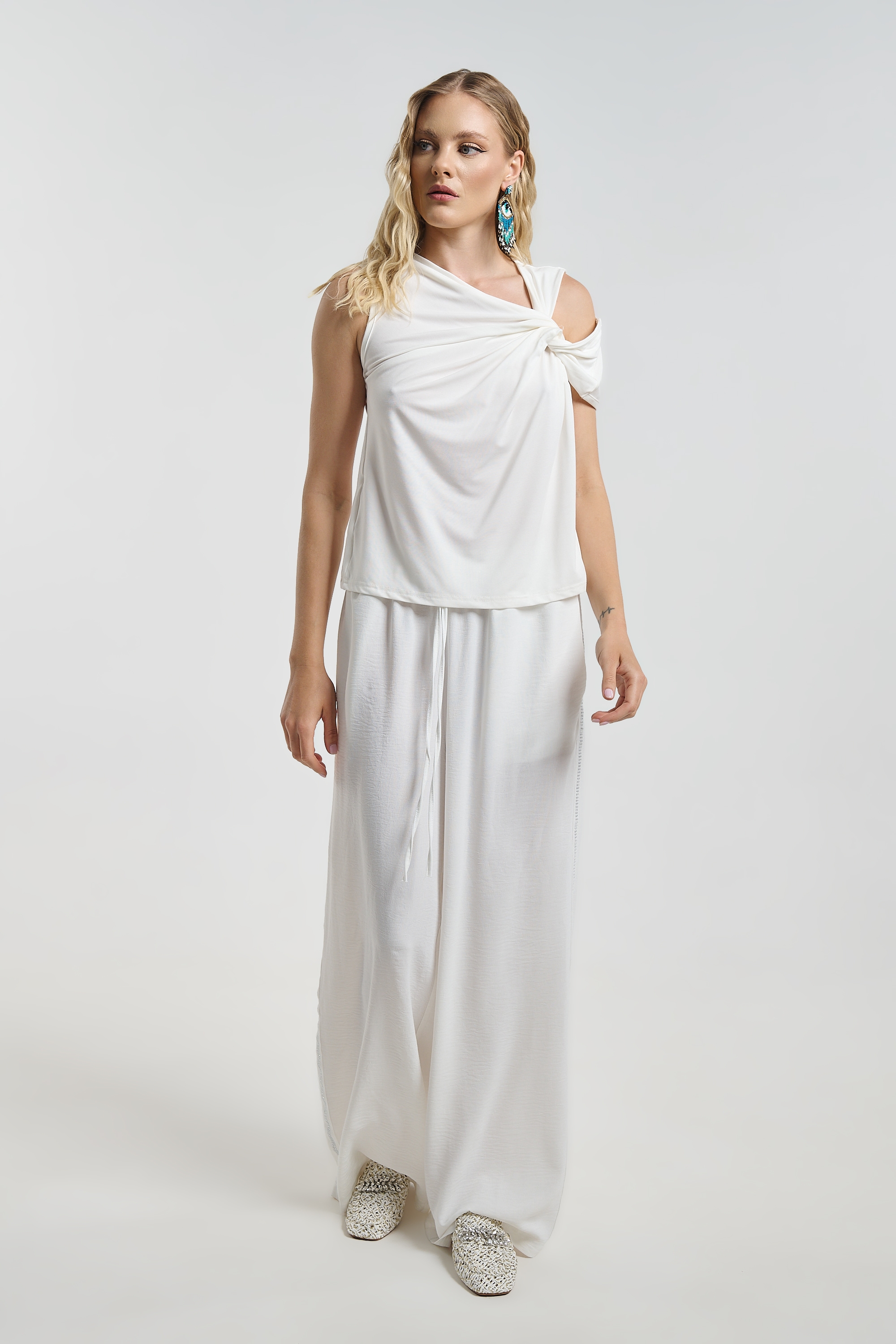 Μπλούζα Kellys Ασύμμετρη Με Draped Σχέδιο