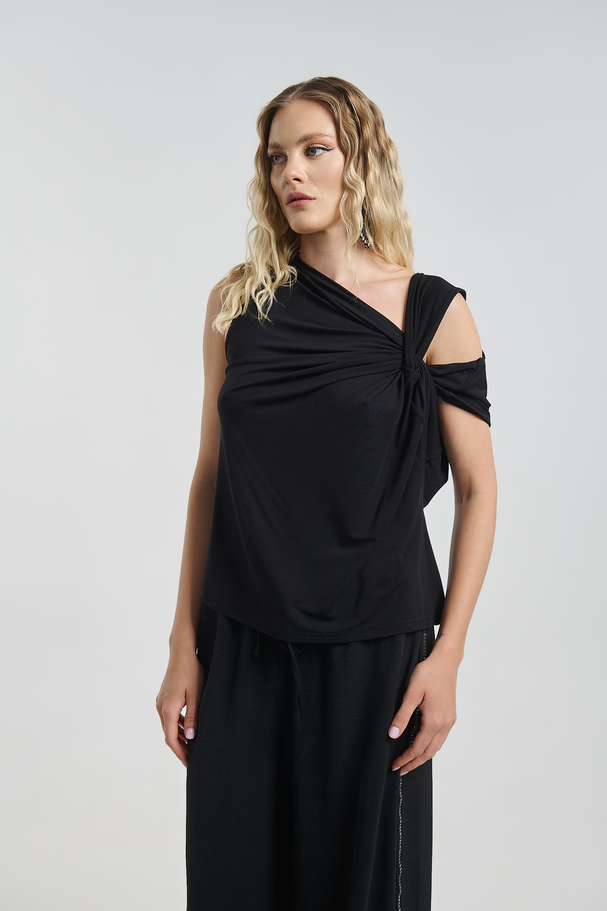 Μπλούζα Kellys Ασύμμετρη Με Draped Σχέδιο