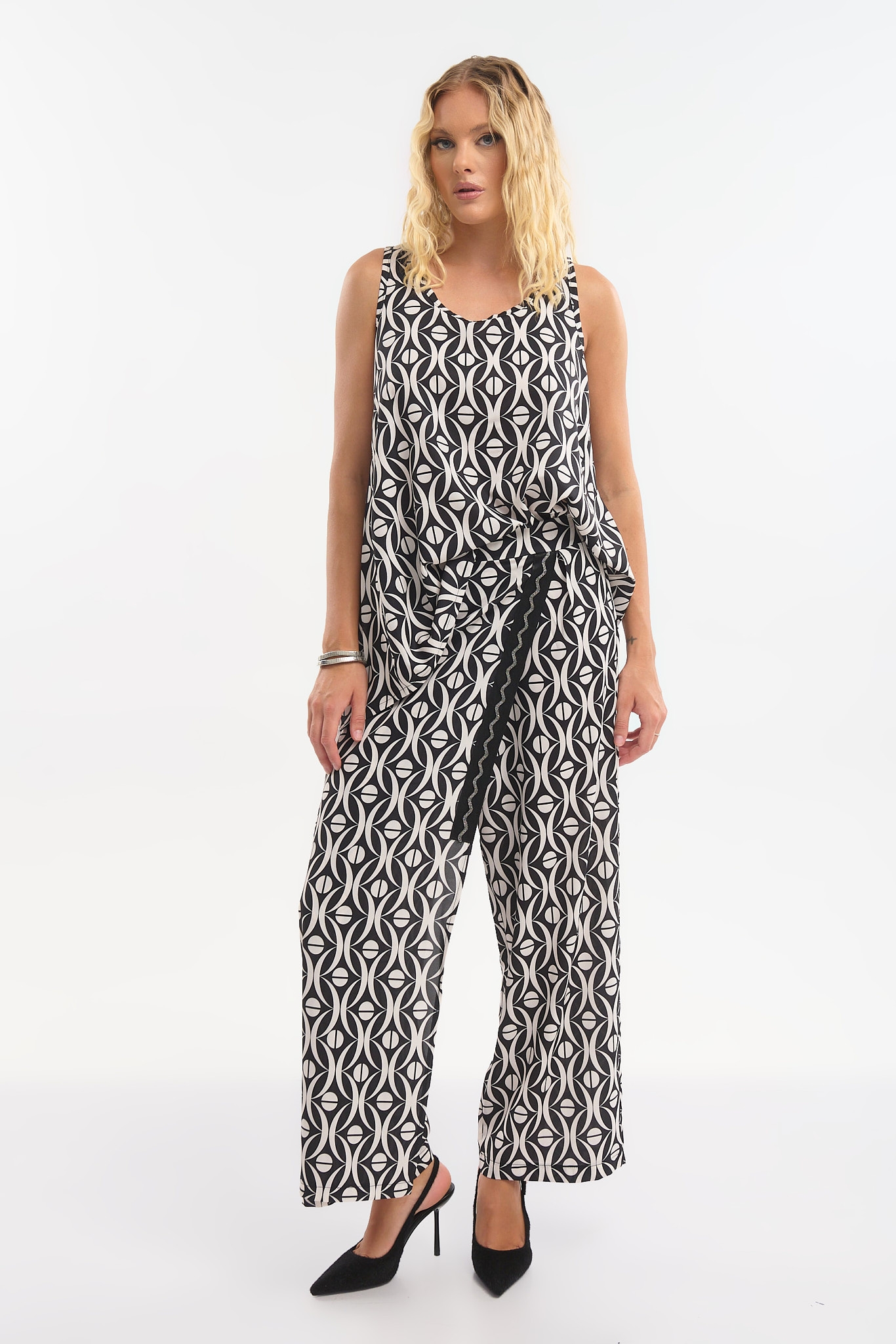 Ασύμμετρη  Μπλούζα Με Τρέσα στην Πλάτη Kellys