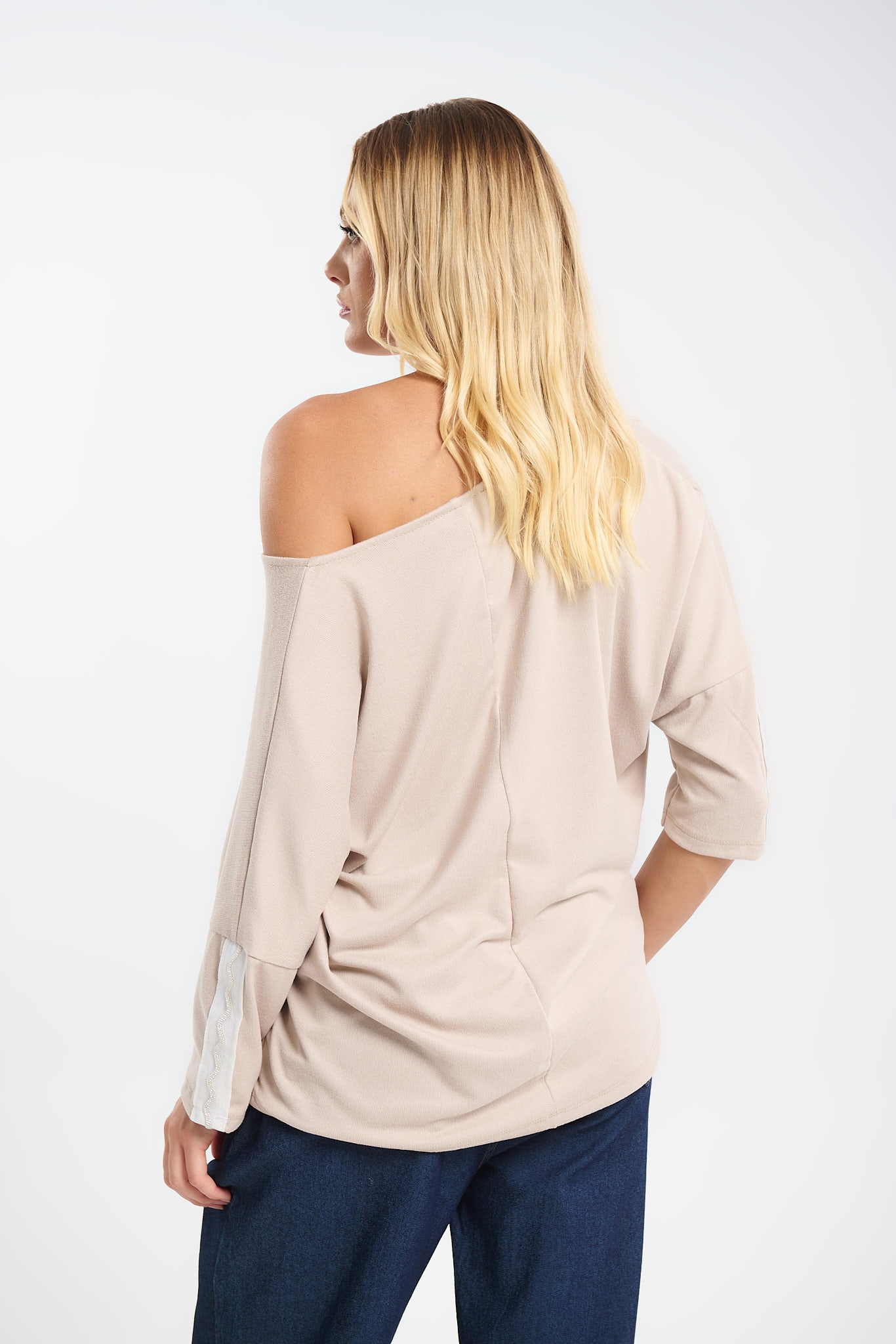 Μπλούζα Με V και Στρας στο Μανίκι Kellys