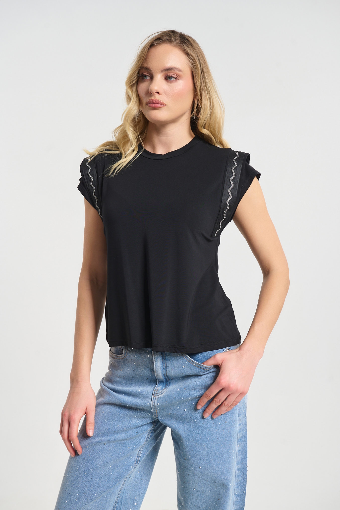 Μπλούζα Kellys Με Διακοσμητική Τρέσα Στα Μανίκια