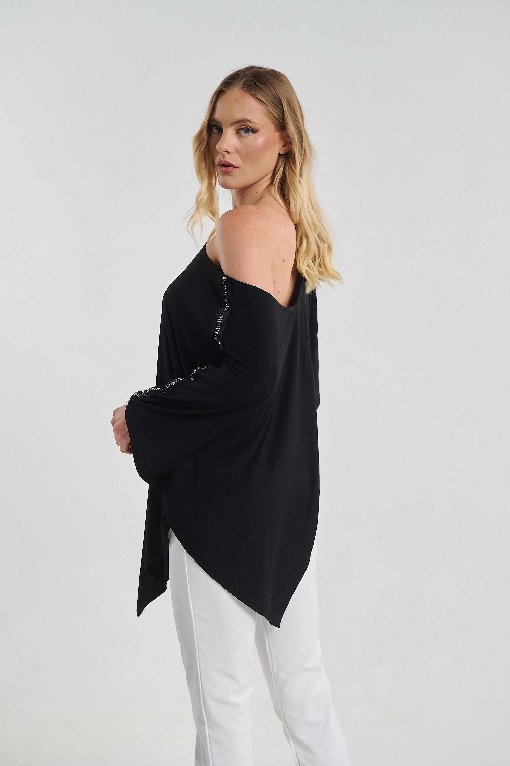 Μπλούζα Kellys Ασύμμετρη Με Batwing Μανίκι & Στρας