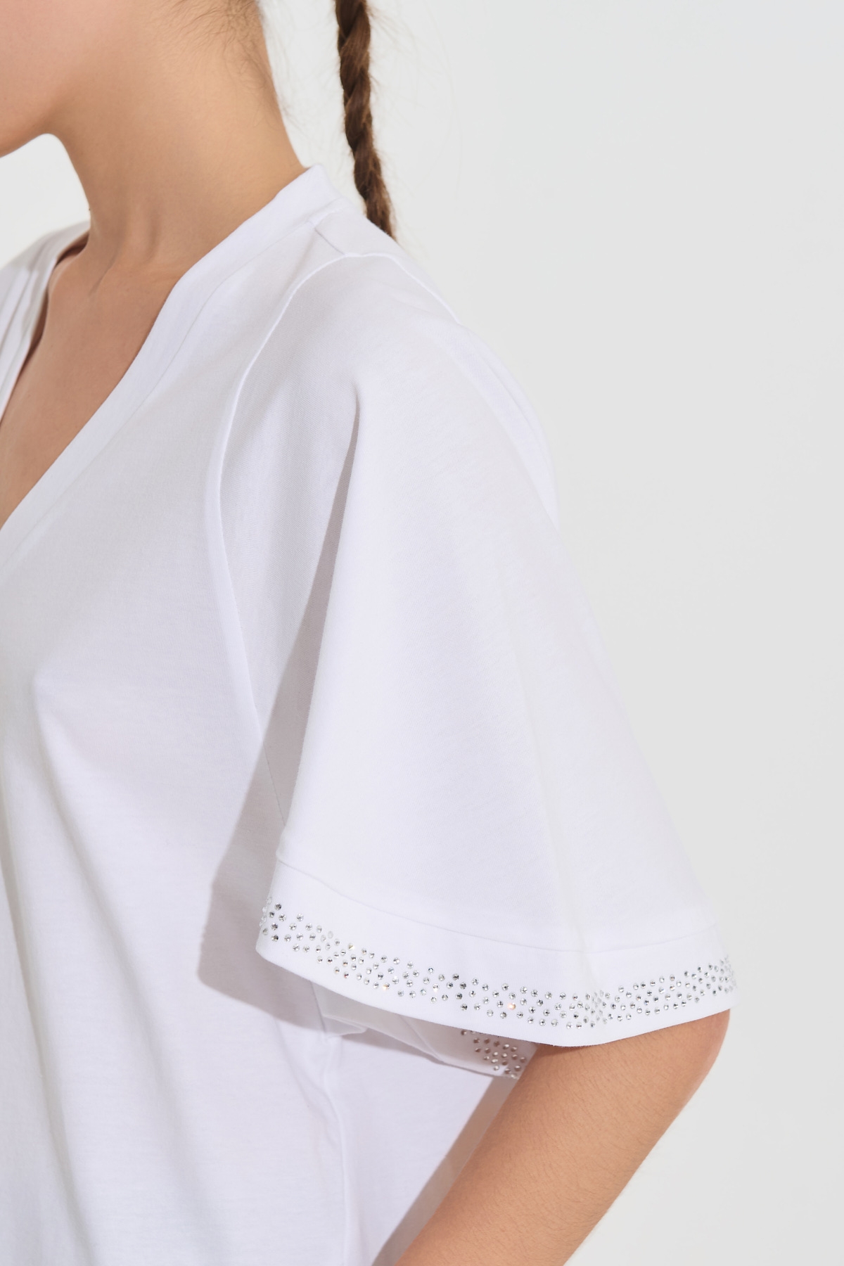 Μπλούζα DEJAVU V-Neck Με Στρας Στο Μανίκι