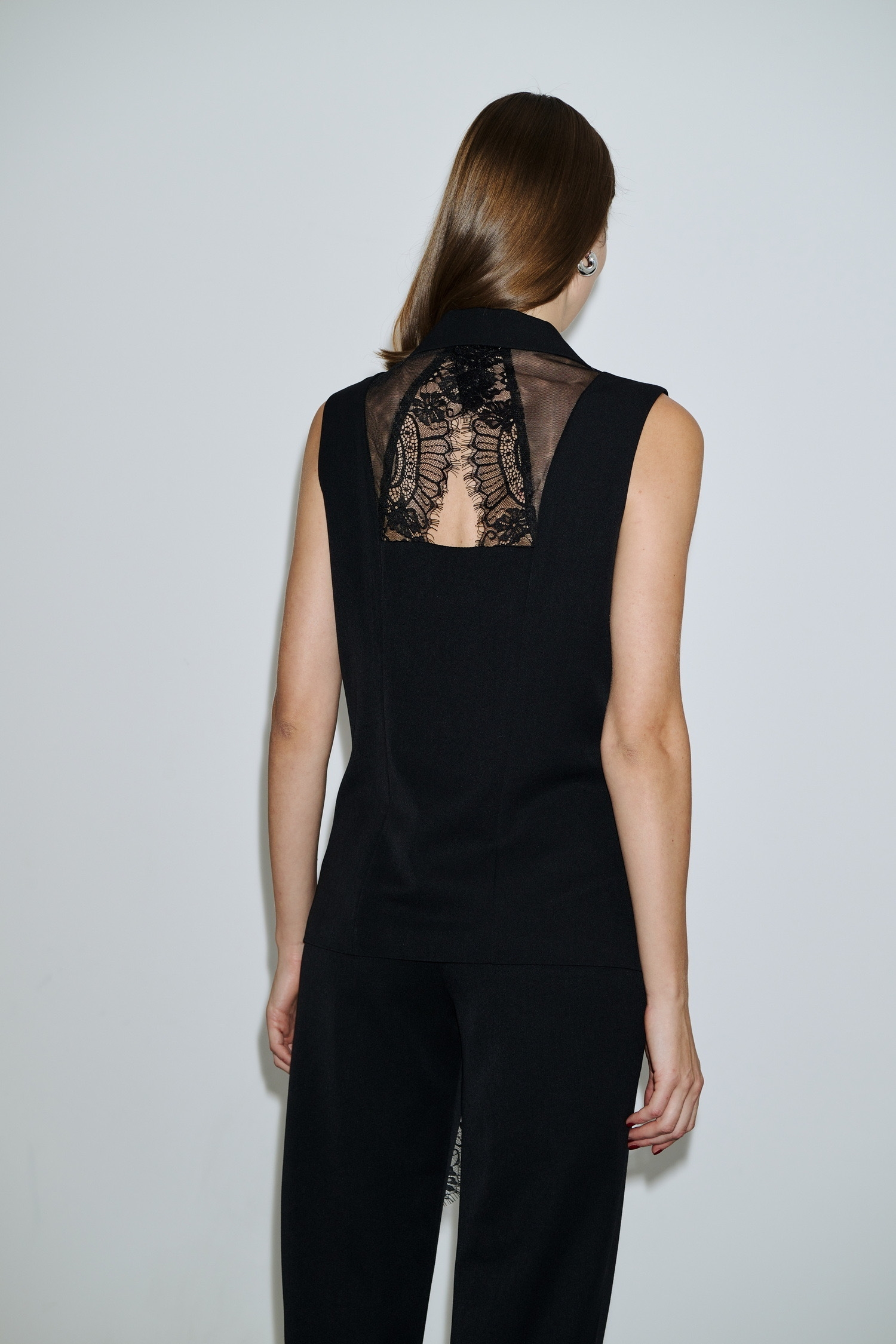 Γιλέκο με Γιακά και Δαντέλα στην Πλάτη DEJAVU