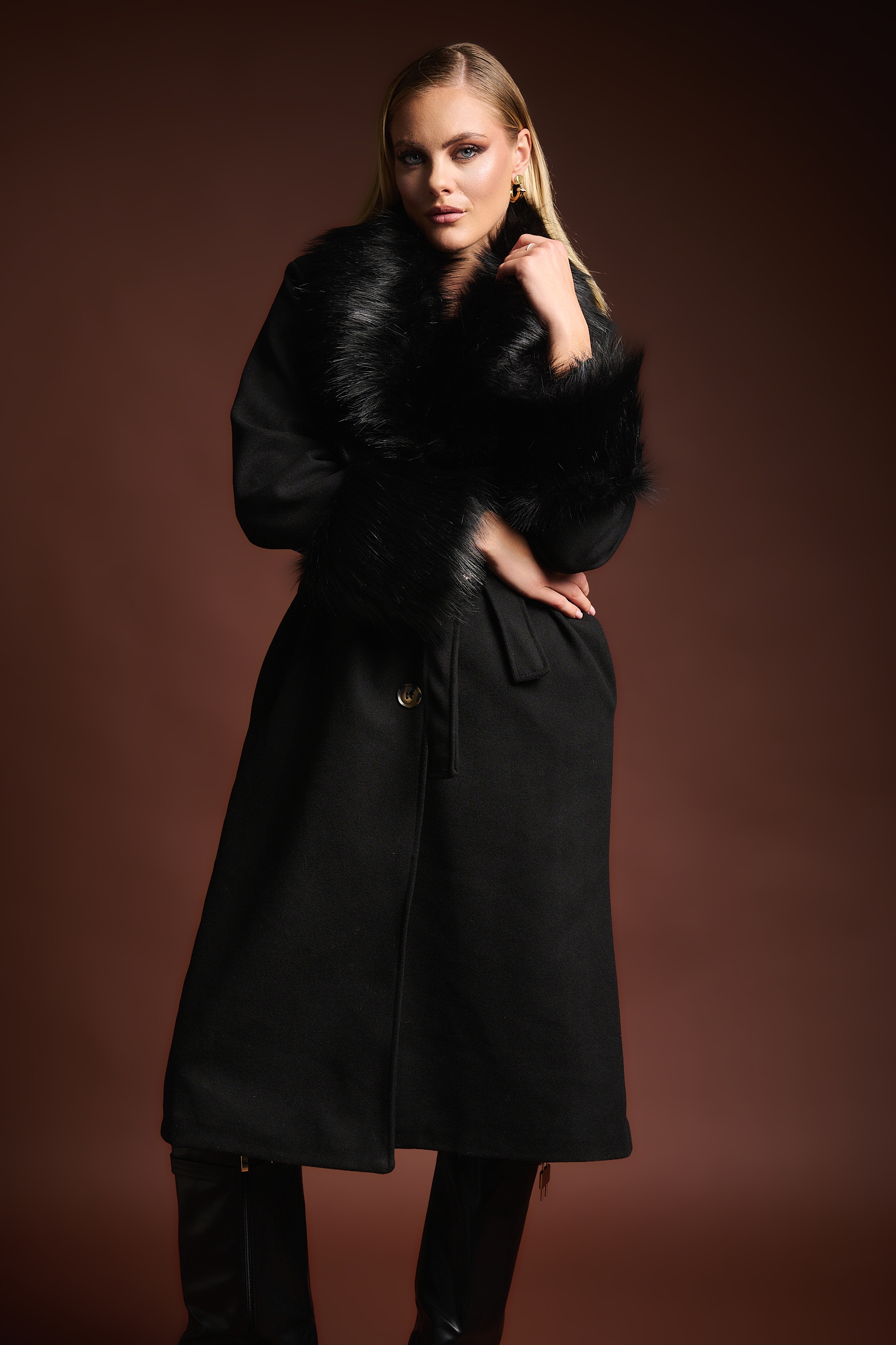 Παλτό Με Συνθετική Γούνα & Ζώνη