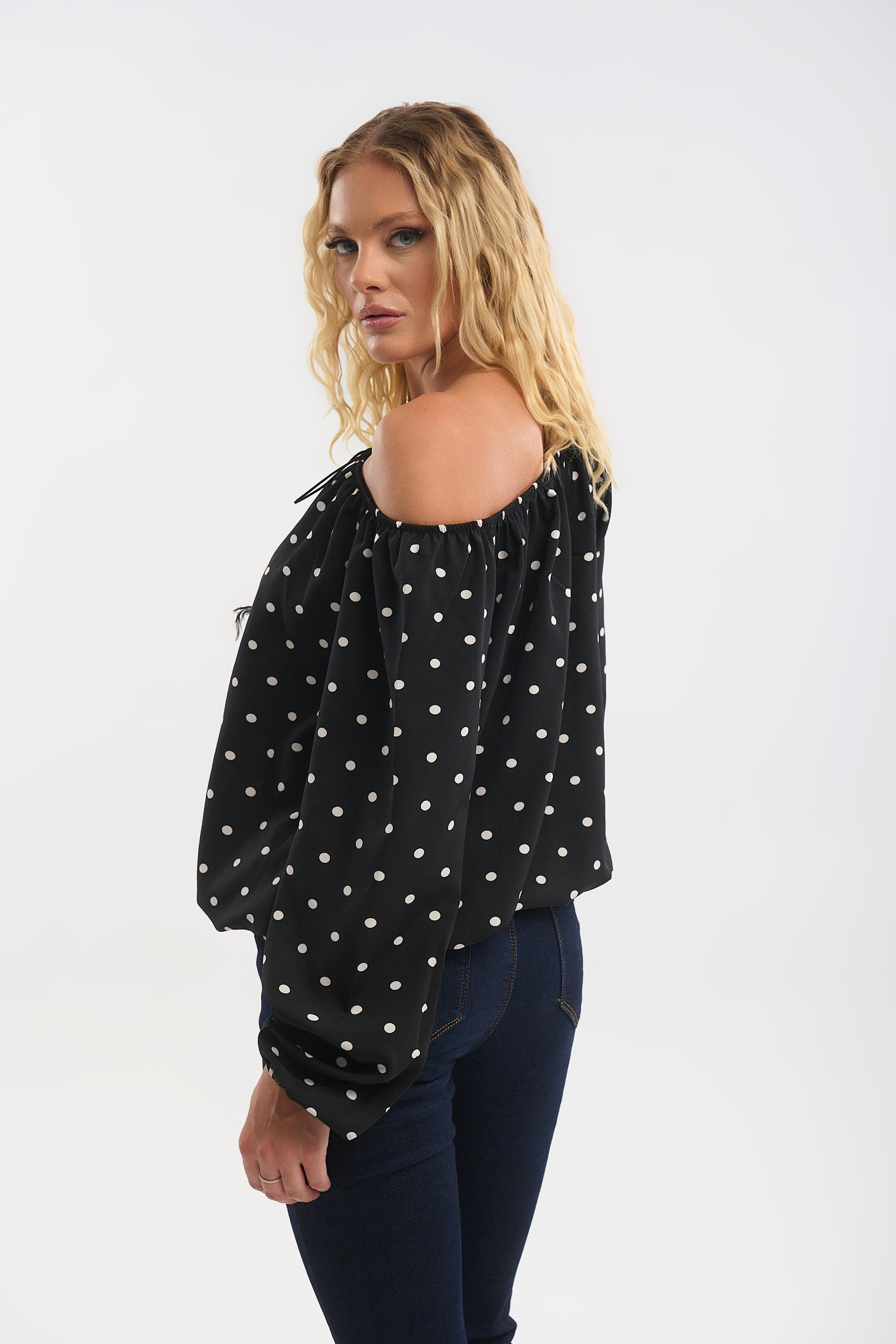 Μπλούζα Off-Shoulder Πουά με Λάστιχο