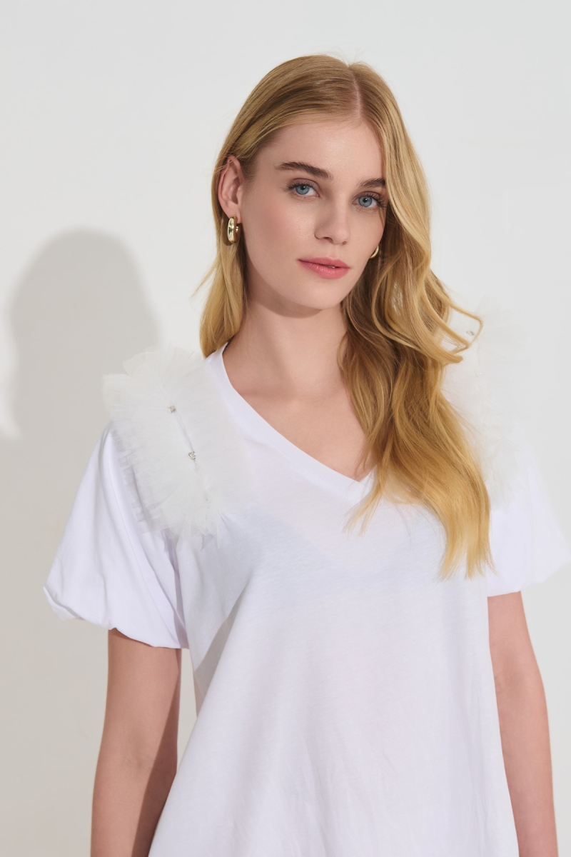 DEJAVU White T-Shirt With Tulle Shoulder Details