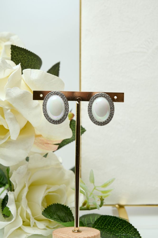 Oval Pearl Earrings With Rhinestones