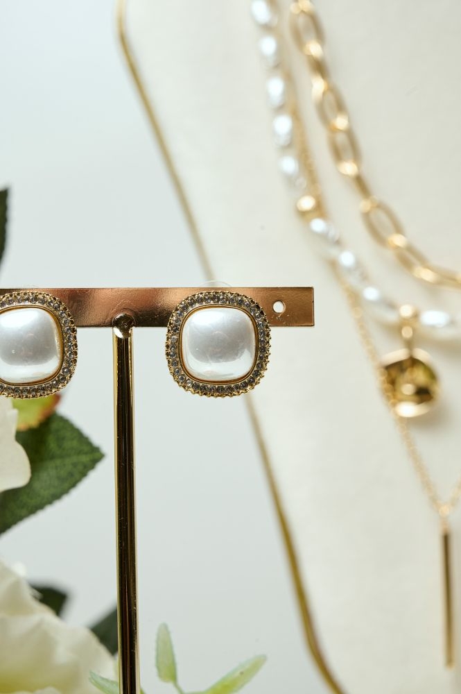 Pearl Earrings With Rhinestones