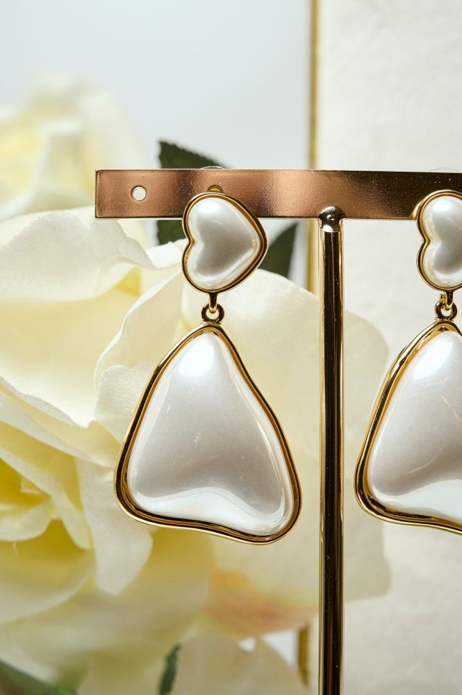 Pearl Earrings With Heart Shape