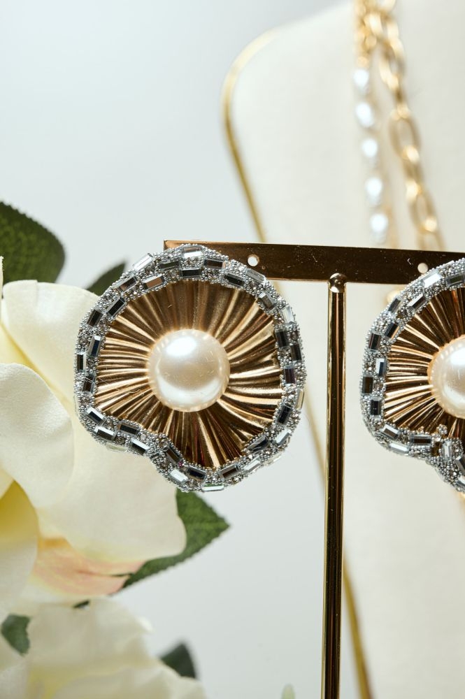 Earrings With Pearl And Rhinestones