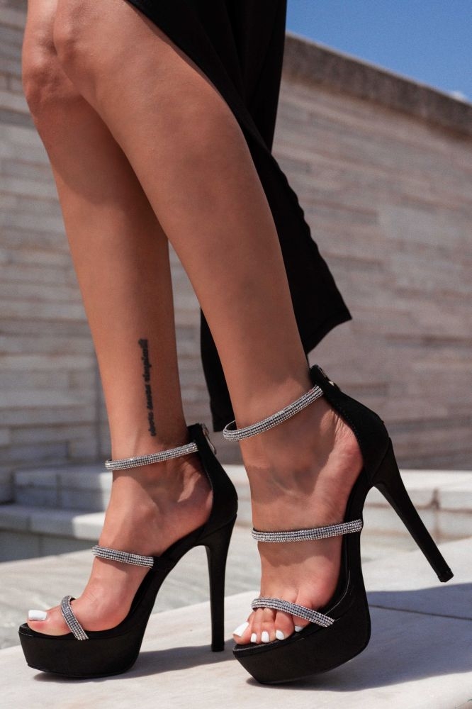 High Heels With Shiny Straps And Zipper