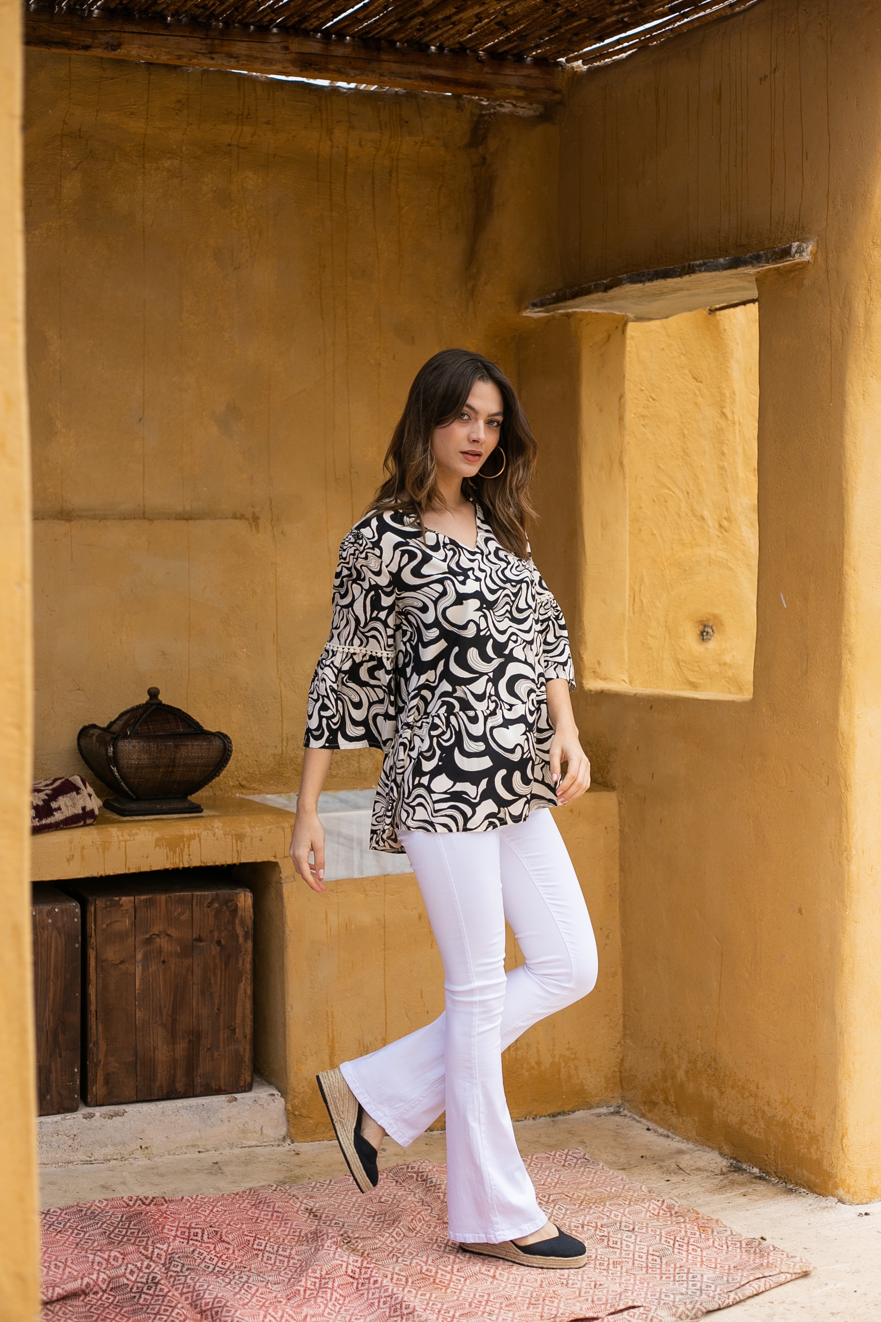 Printed Blouse With Pom Pom OPEN FASHION