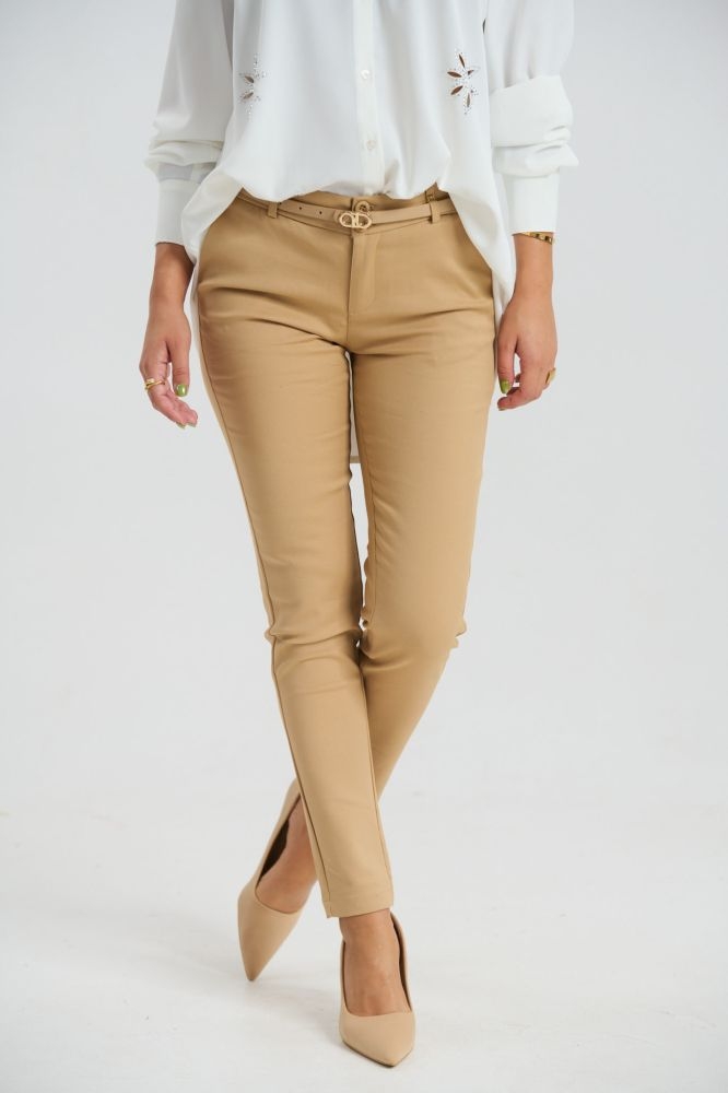 Chino Pants With Belt With Golden Letter Print