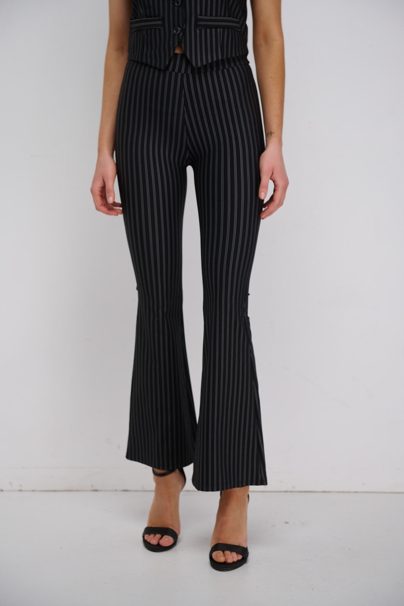Striped Highwaisted Bell-bottom Pants