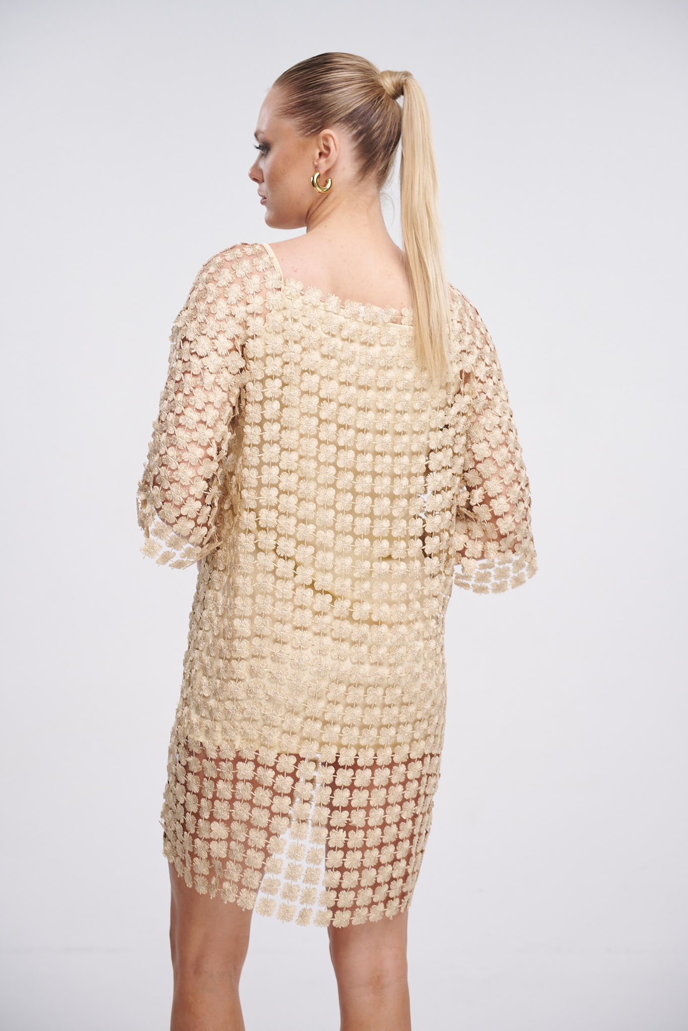 Dress With Knitted Daisies