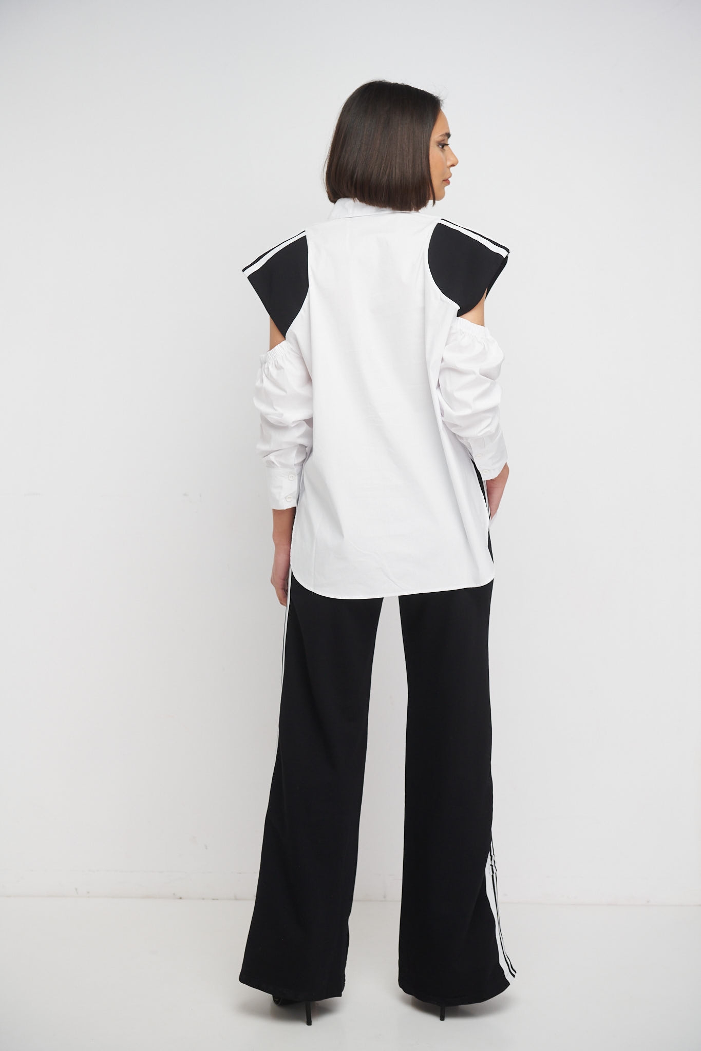 Tracksuit With Stripes And Elastic Band