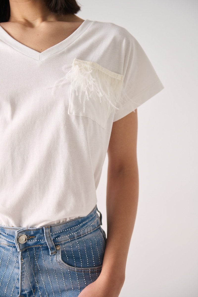 T-Shirt With V Neckline And Feathers On The Pocket