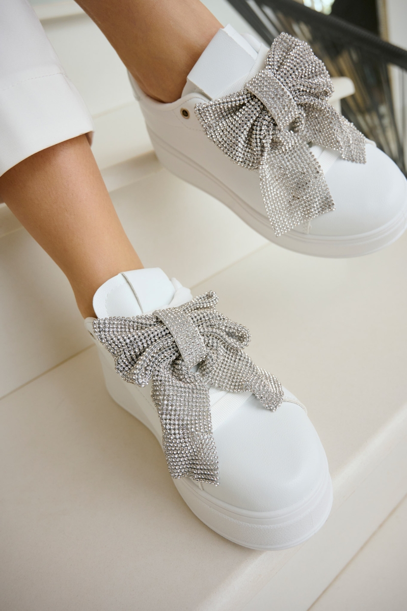 Sneakers With Desposable Bow Design And Rhinestones
